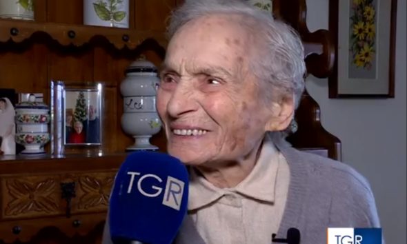 Γιαγιά 103 ετών οδηγούσε με ληγμένο δίπλωμα και χωρίς ασφάλεια