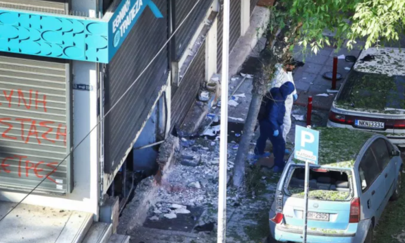 Έκρηξη Βόμβας στη Θεσσαλονίκη: Αναζητούν απαντήσεις στο κινητό της 38χρονης που βρέθηκε στο σημείο της έκρηξης – Δεν είχε καλυμμένα τα χαρακτηριστικά της – διαφορετικό