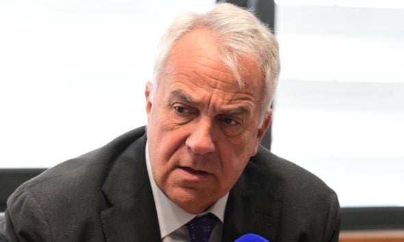 Έτοιμος να παραιτηθεί ο Μάκης Βορίδης εάν δεν τον στηρίξει η Νέα Δημοκρατία