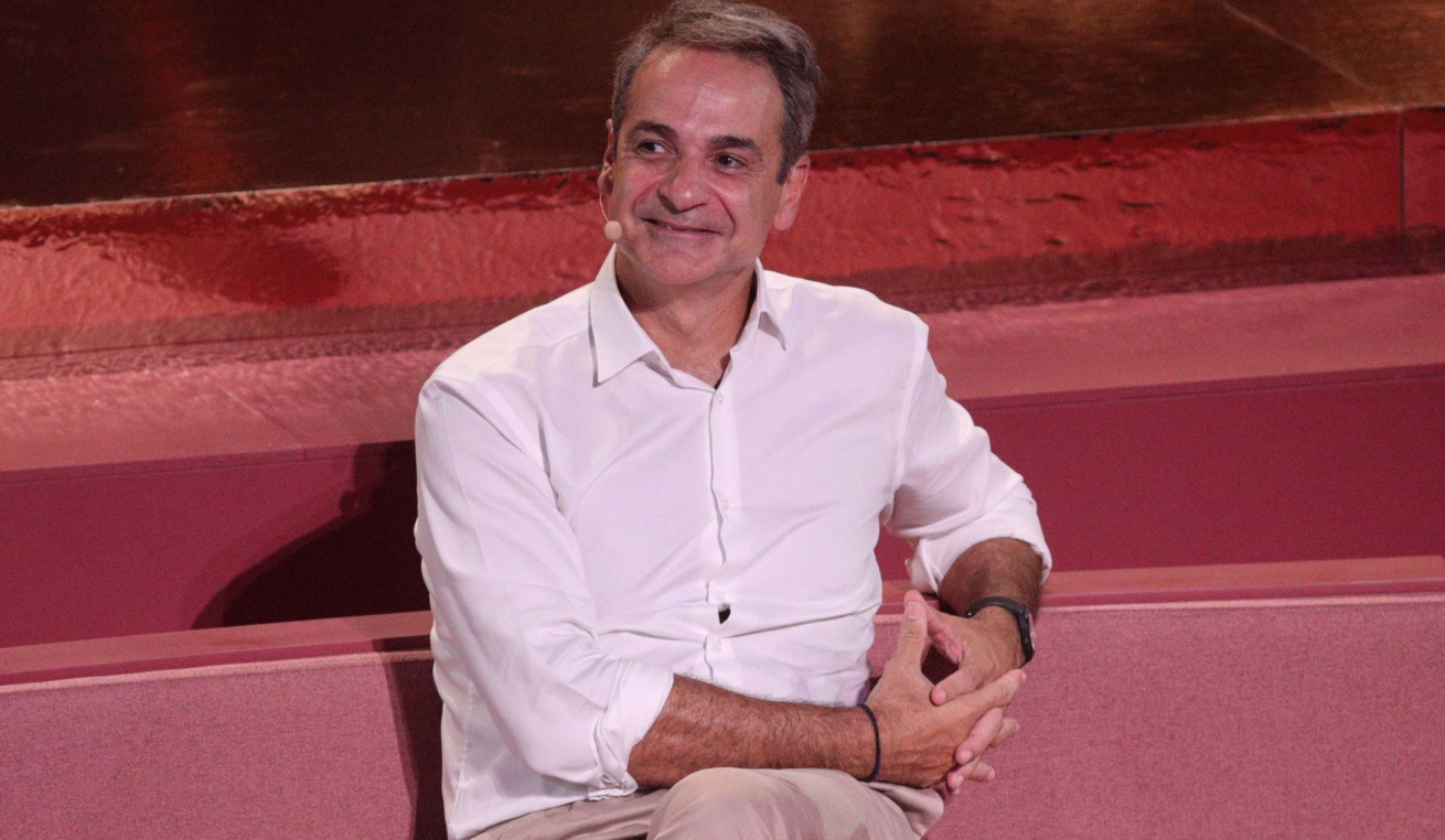 Χαμόγελα στην κυβέρνηση:  Ισχυρό προβάδισμα Νεας Δημοκρατίας έναντι ΠΑΣΟΚ σε νέα δημοσκόπηση