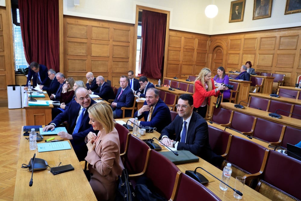 Ξυλούρης στην Εξεταστική: «Δεν με λένε Φραπέ αλλά Τζίτζη» – Ένταση με την Ζωή Κωνσταντοπούλου