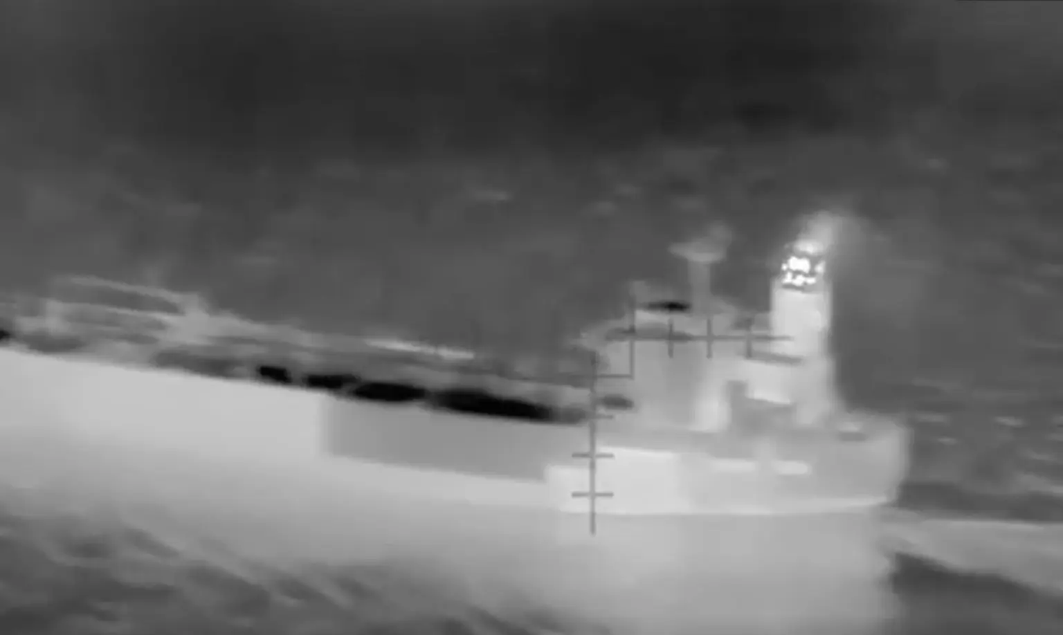 Στην πόρτα μας φέρνει τον πόλεμο η Ουκρανία: Χτύπησε τάνκερ σε διεθνή ύδατα στη Μεσόγειο Θάλασσα – Η Ρωσία θα απαντήσει, λέει ο Πούτιν