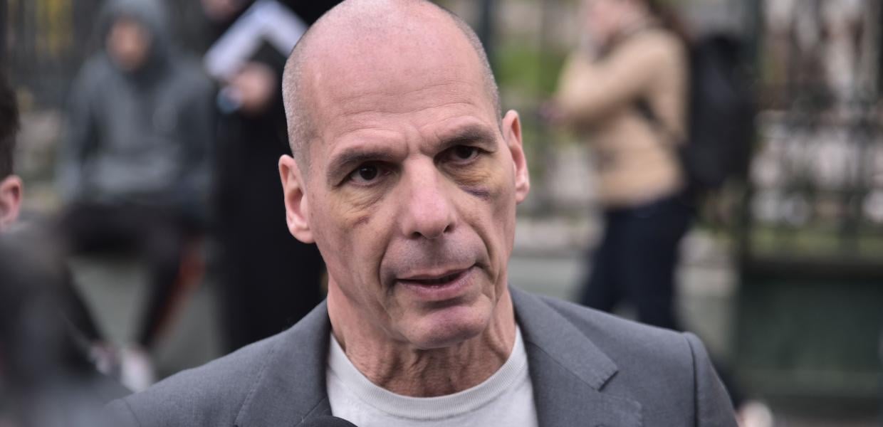 Βαρουφάκης: “Το μεγαλύτερο ατού του Μητσοτάκη είναι ο Τσίπρας”