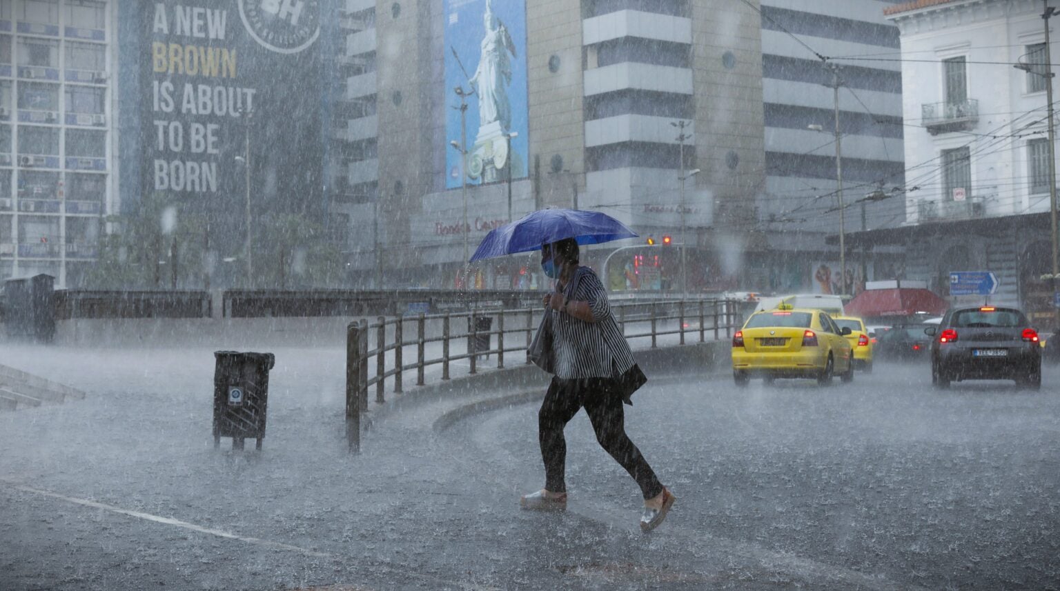 Επιδείνωση του Καιρού από σήμερα Σάββατο: Έρχεται βροχερό Σαββατοκύριακο με πτώση της θερμοκρασίας  – Οι εκτιμήσεις για Χριστούγεννα και Πρωτοχρονιά