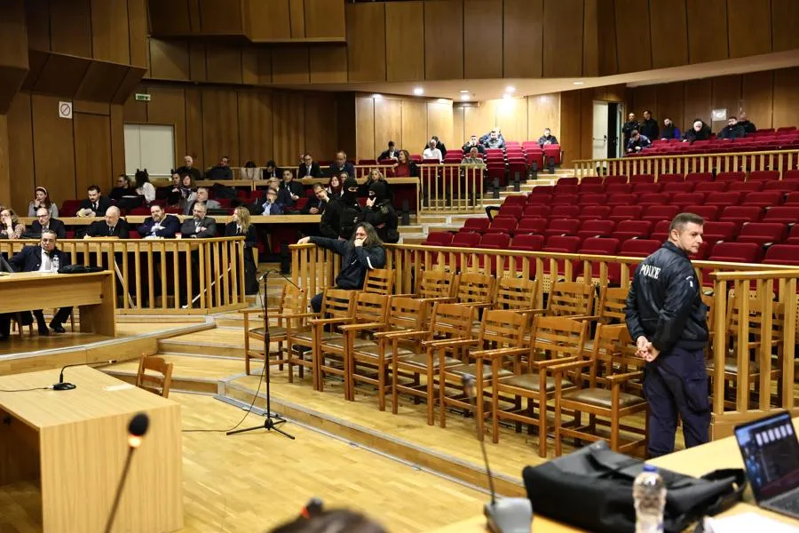 Χρυσή Αυγή: Την ενοχή των 42 κατηγορουμένων όπως και πρωτοδίκως ζήτησε η εισαγγελέας στη Δίκη