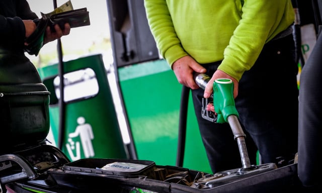 Fuel Pass: Ανοίγει από σήμερα η πλατφόρμα – Οι αιτήσεις, οι δικαιούχοι,  οι προθεσμίες και τα χρηματικά ποσά